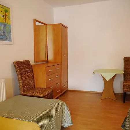 Bursztyn Homestay *