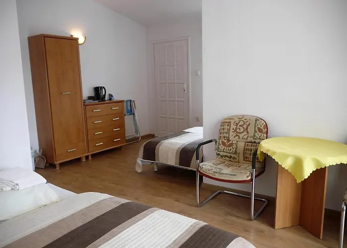 ホームステイ Bursztyn