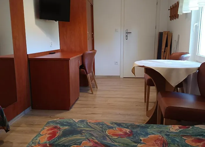 Bursztyn ホームステイ